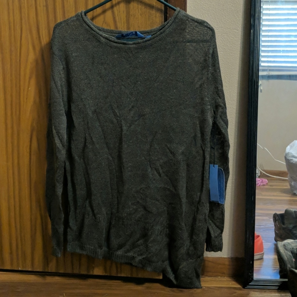 Green shirt